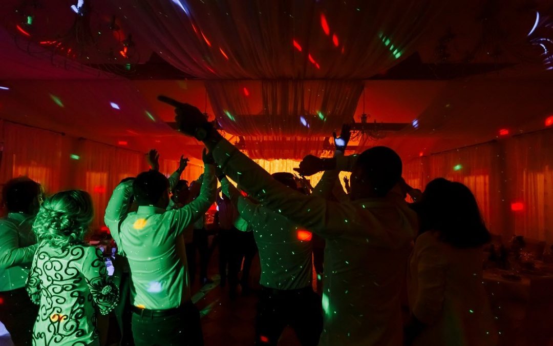 The Top 200 Dance Songs for Wedding Receptions