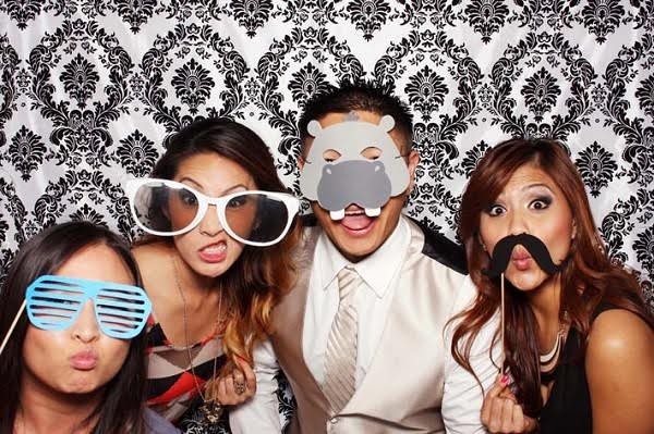 Planning a Sydney photo booth hire for your wedding? Here are a few photo booth companies to consider for your wedding entertainment.